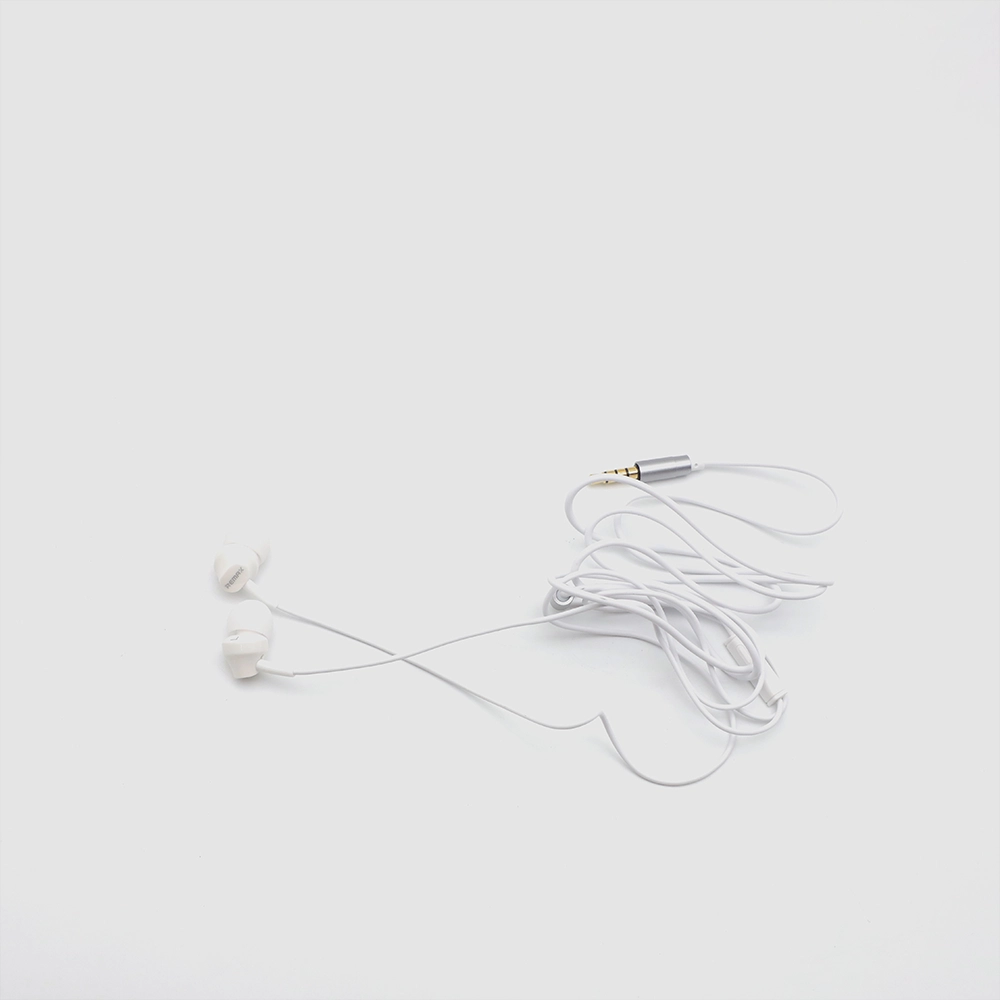 Remax RM-501 Wired Earphone White Image (2)